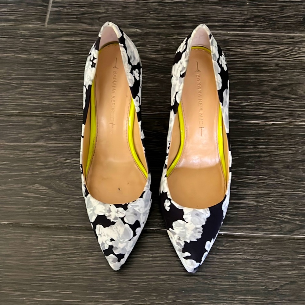 Br Printed Pumps - image 1